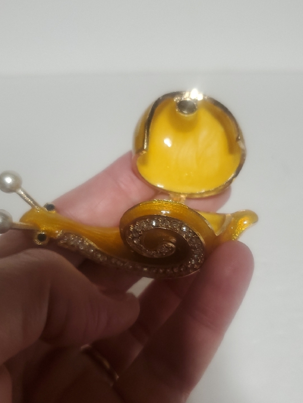 Gold Snail Trinket Box - Picture 5 of 8